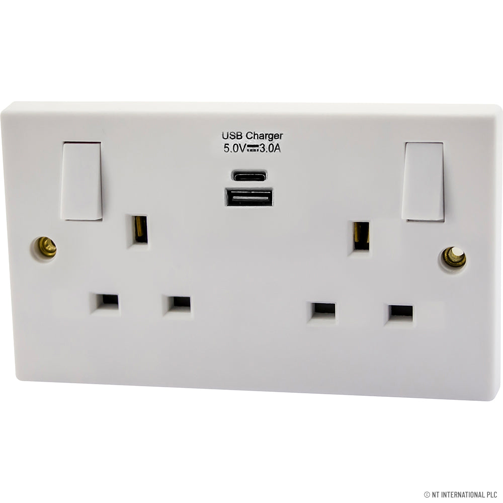 New Double Socket W/2 USB, Type A+C 2.4A, Pol