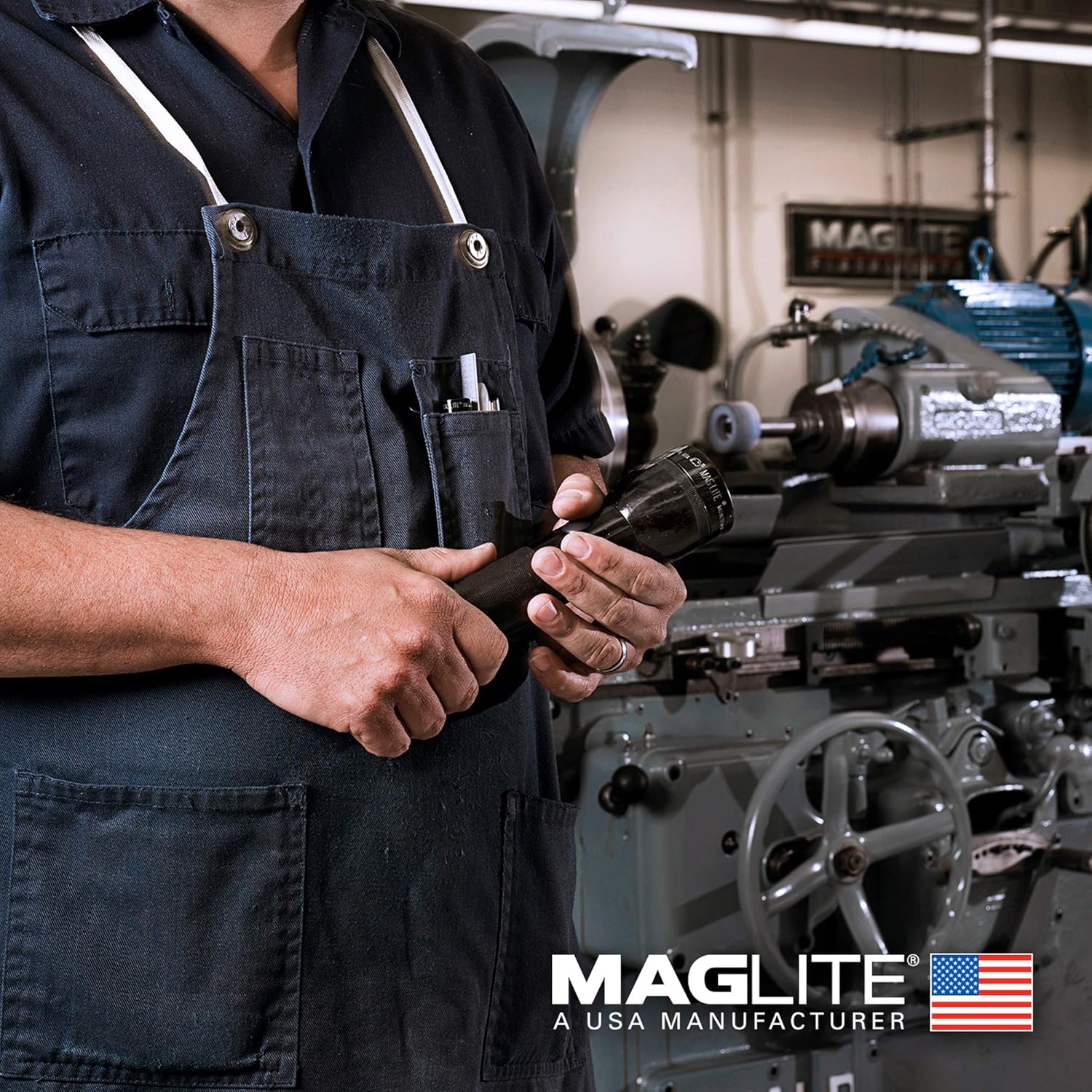 Mag-Lite 2 D Cell Black Flashlight – 10 Inch Aluminium Torch S2D015
