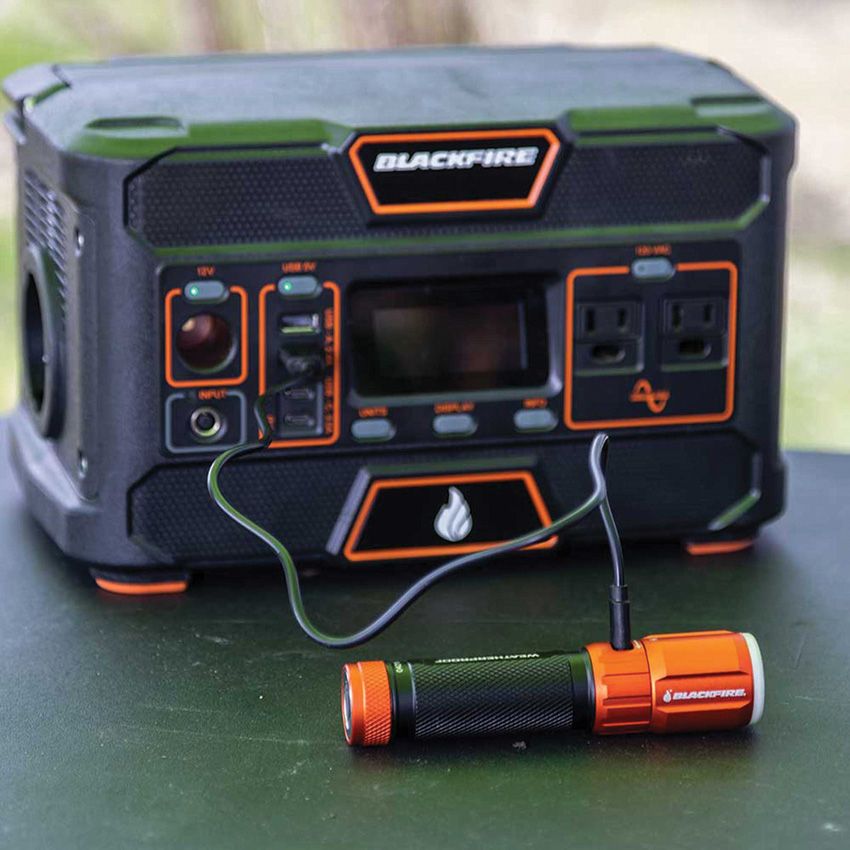 BlackFire Rechargeable Hanging Lantern 500 Lumens Black and orange - BlackFire (image 4)