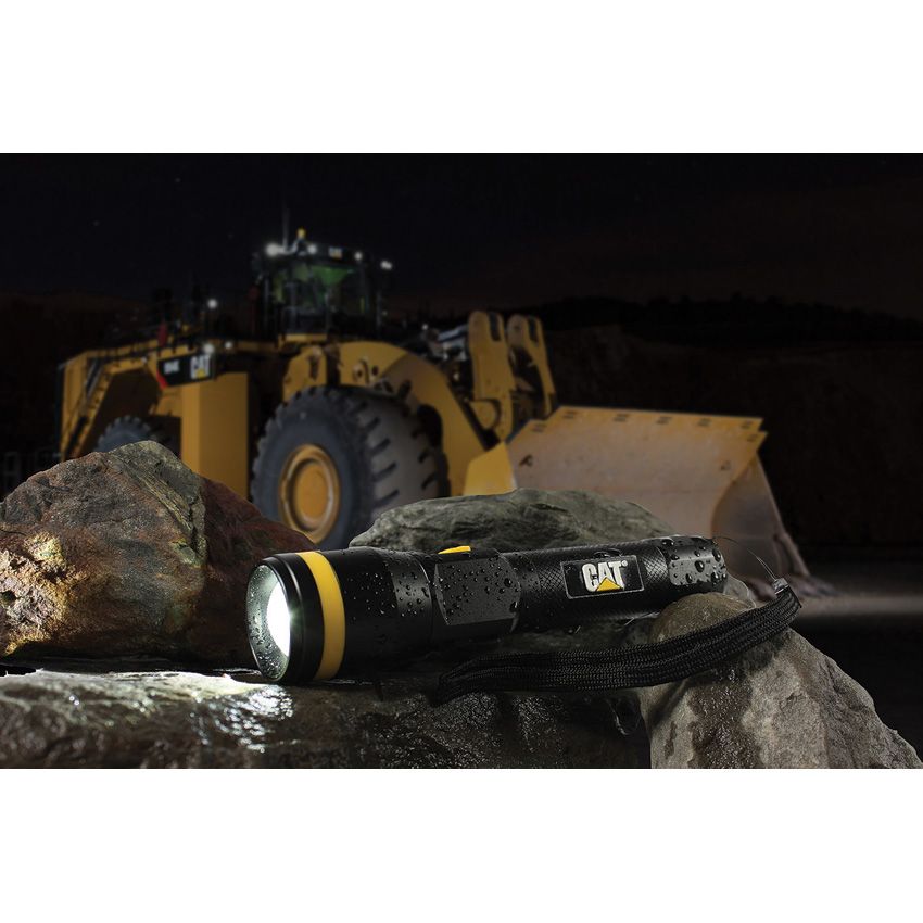 Caterpillar Rechargeable LED Torch 550 Lumens Black - Caterpillar (image 2)