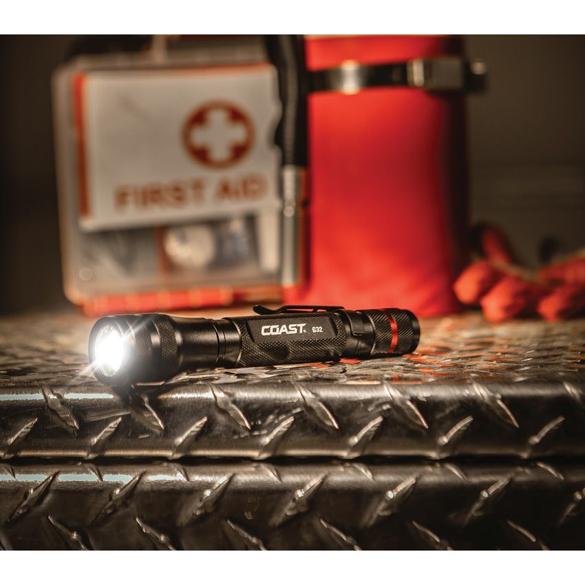 Coast Rechargeable LED Torch 370 Lumens Black - Coast (image 5)