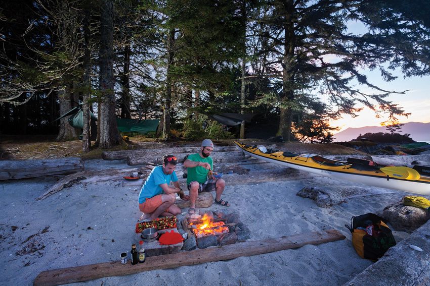 Hennessy Hammock Outdoor Survival Gear Forest green with black trim - Hennessy Hammock (image 2)