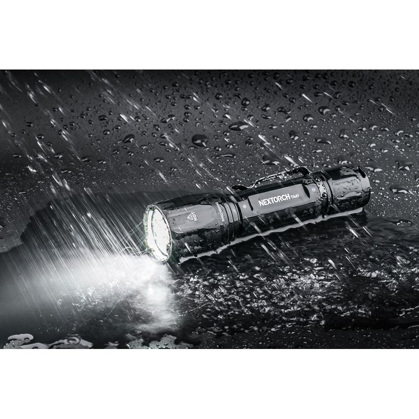 Nextorch Rechargeable LED Torch 700 Lumens Black - Nextorch (image 4)