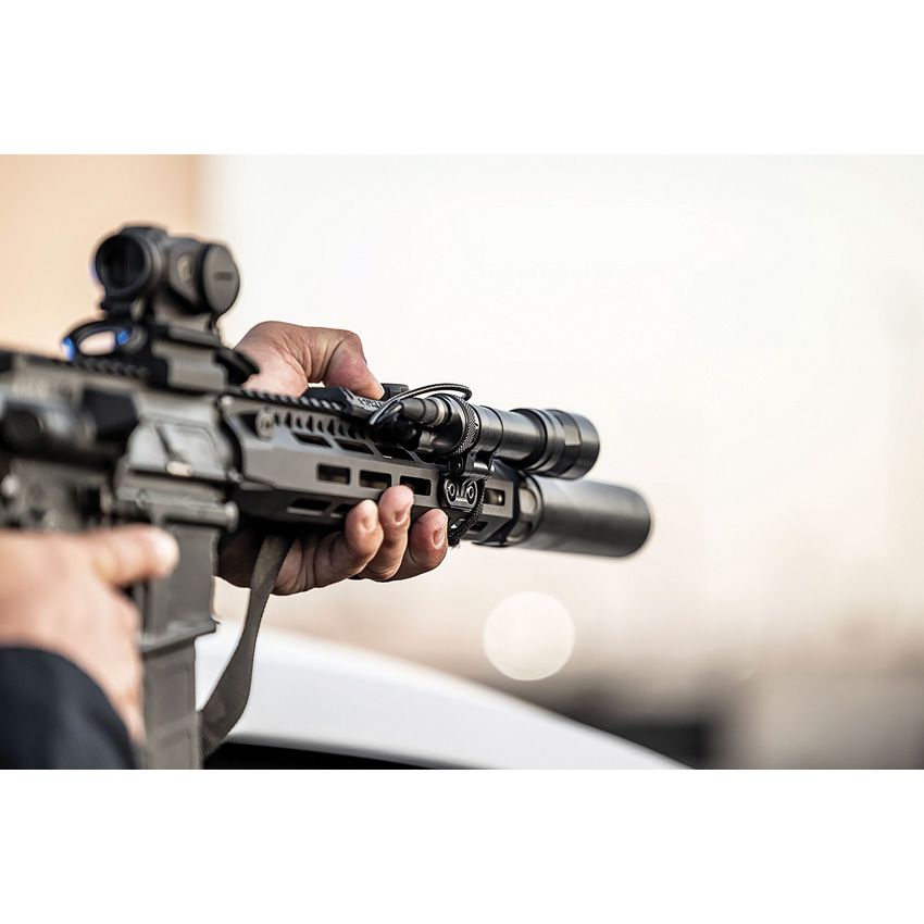 SureFire Pro Flashlight Black - SureFire (image 5)
